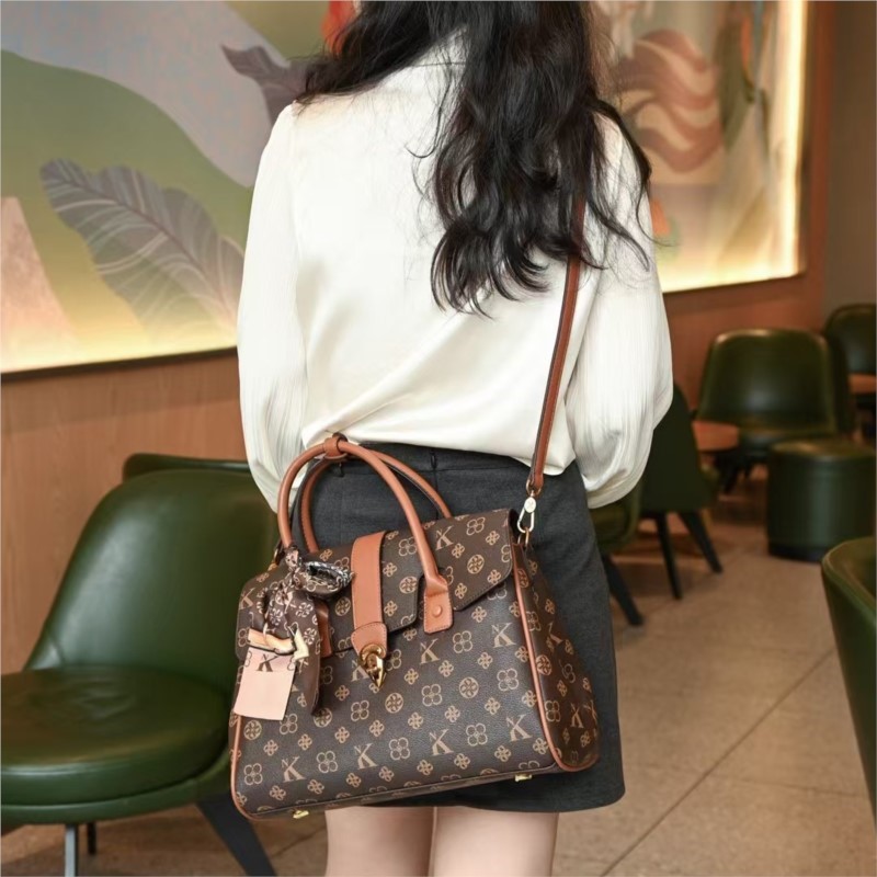 Light luxury brand women's bag - Luxury Bags Reseller ulasan dan harga