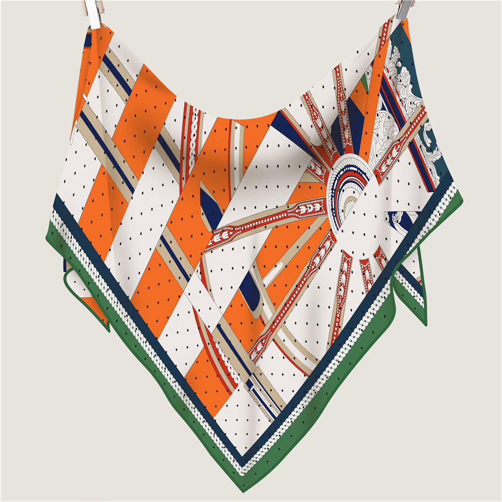 Winter Triangle Scarf Bag Head - Luxury Bags La ulasan dan harga